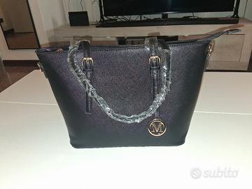 Borsa nera elegante nuova con dust bag