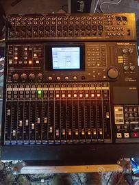 Mixer digitale Tascam dm24