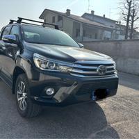 Toyota Hilux 2.4 D-4D 4WD Double Cab Executive