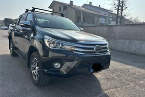 Toyota Hilux 2.4 D-4D 4WD Double Cab Executive