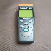 Tester per campi elettromagnetici