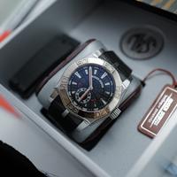 Roger Dubuis Easy Diver scatola e gar lunetta oro