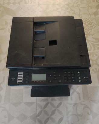 Stampante laser a colori multifunzione 