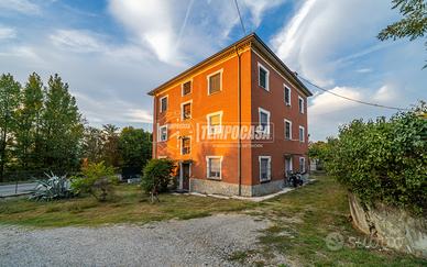 Appartamento a Fornovo di Taro 5 locali