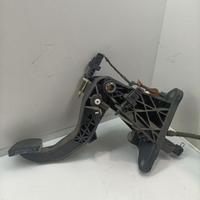 PEDALE FRIZIONE MERCEDES Classe A Serie (W176) A24