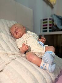 Bambola reborn realistica neonato