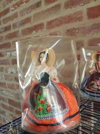 Porcellana Capodimonte e bambole souvenir vintage