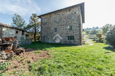 PORZIONE DI BIFAMILIARE A VERGATO