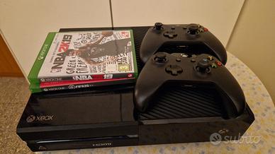 XBOX one+2 joypad+ 2 giochi