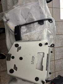 Supporto per bauletto MONOKEY Givi per BMW R1250GS