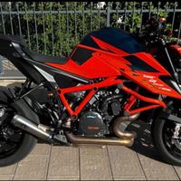 Ktm superduke 1290 r 2021