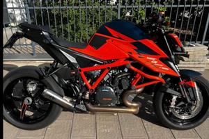 Ktm superduke 1290 r 2021