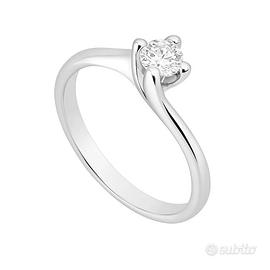 Anello solitario Valentino con Diamante ct 0,30