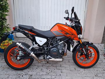 KTM Duke 690