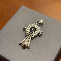 Pendente chrome hearts