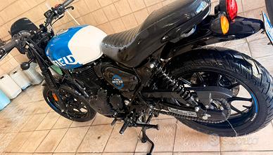 Moto royal enfield 350 del 2023
