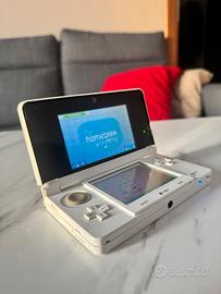Nintendo 3DS bianco – caricatore incluso