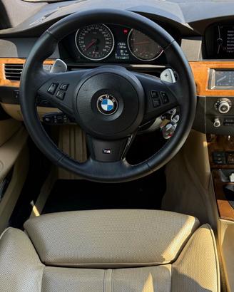 Volante bmw m5 e60 e61