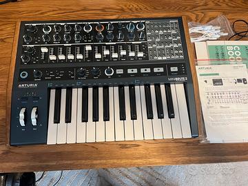 Arturia MiniBrute 2