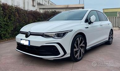 Golf 8 1.5 etsi evo R-Line 150cv dsg