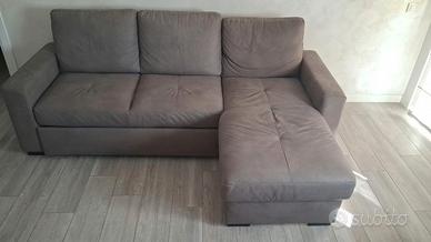 Divano letto con penisola