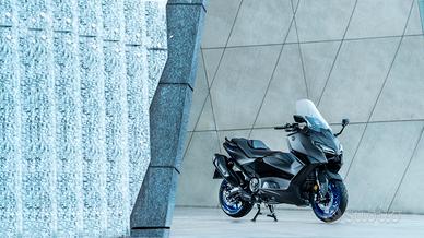 YAMAHA T Max 560 Icon Black - Pronta consegna