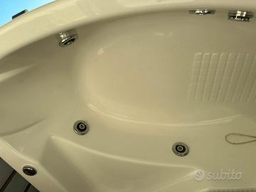 Vasca idromassaggio
