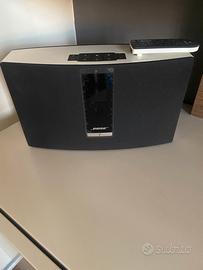 Diffusore Bose Soundtouch 20 wi/fi- Nero/Bianco