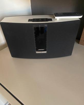 Diffusore Bose Soundtouch 20 wi/fi- Nero/Bianco