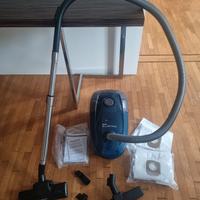 Aspirapolvere Rowenta XXL 900 Watt 