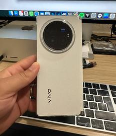Vivo xfold 3 pro 16/512 white