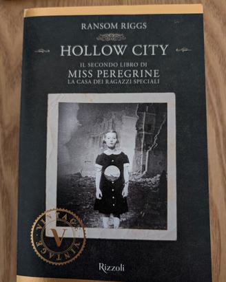 Libro Hollow City Miss Peregrine