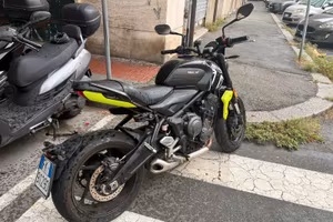 Triumph Trident 660 (2024) - Accessoriata - Garanz