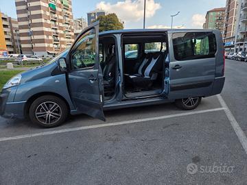 Fiat scudo 8+ 1 posti piu gancio traino