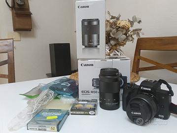 Canon Eos M50 mark ii + 15-45 e 55-200. Come nuova