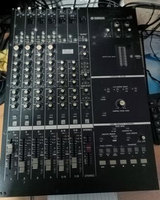Mixer Yamaha n8