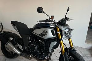 CF MOTO CL-X 700 HERITAGE – PARI AL NUOVO
