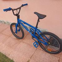 bicicletta BMX 