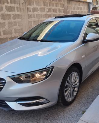 Opel INSIGNIA 1.6 CDTI 136 cv - CAMBIO AUTOMATICO 