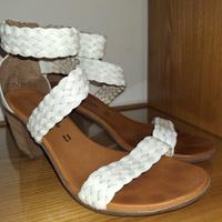 Sandali da donna bianchi, Sono Italyana, numero 39