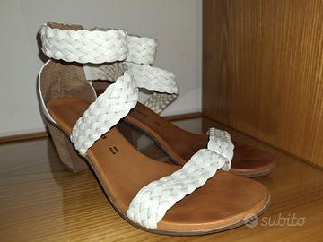 Sandali da donna bianchi, Sono Italyana, numero 39