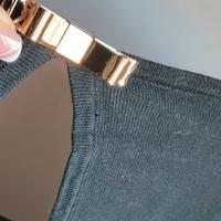 Maglia elegante nera con profili oro LAETITIA MEM