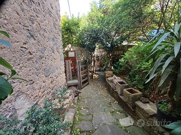 Indipendentemente centrale