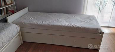Letto singolo con cassetti