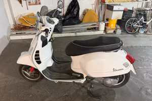 Vespa gts 300