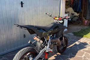Husqvarna 125 SM/CR – HGS, TMX38, Ricambi inclusi