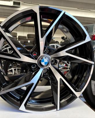 Cerchi nuovi in lega Bmw raggio 19