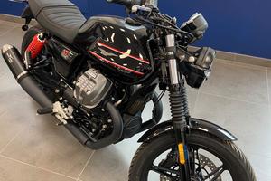 Moto Guzzi V7 STONE SPECIAL EDITION