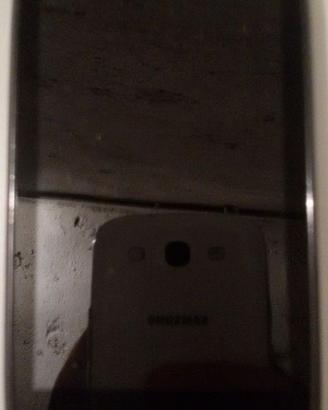 Nokia Lumia 610 per recupero parti di ricambio.