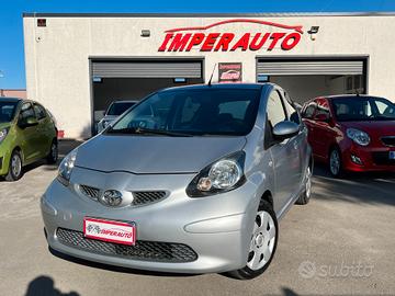 Toyota Aygo 1.0 CONNECT 1 PROPRIETARIO